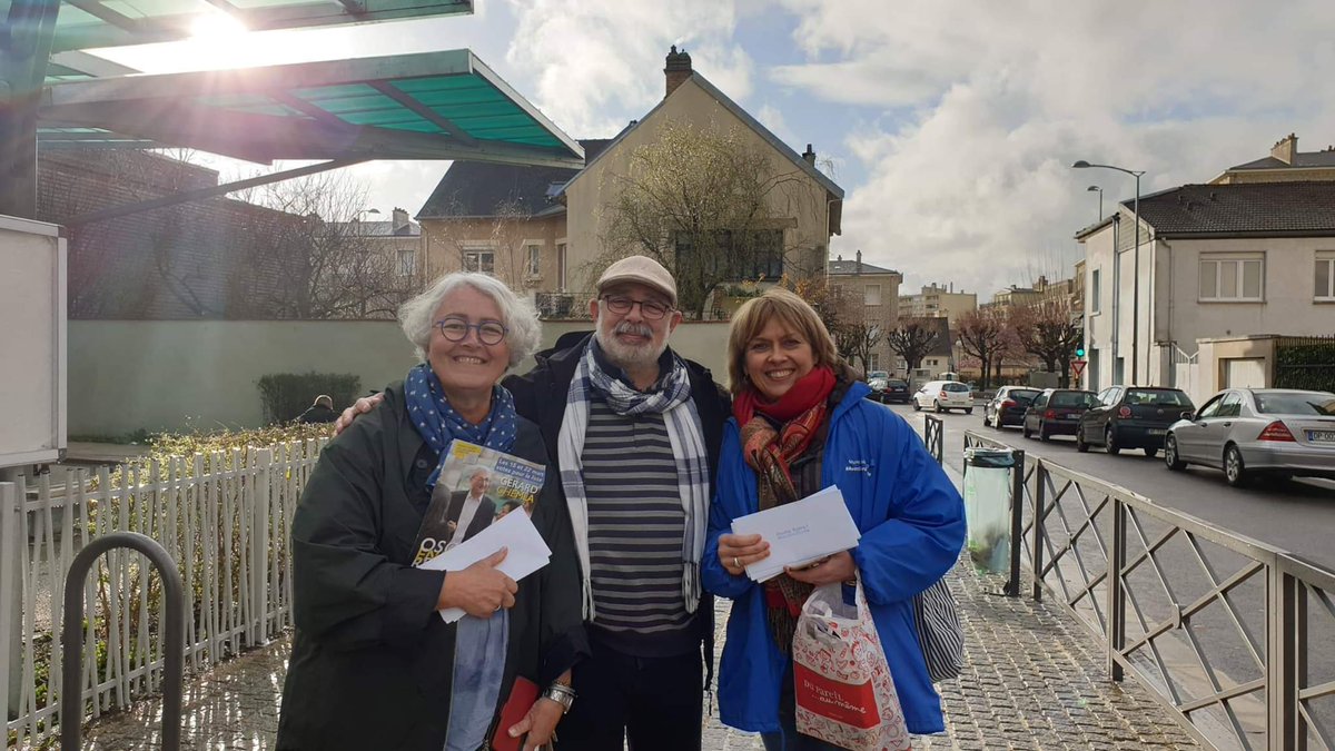 OsonsReims's tweet photo. Encore une journée à présenter nos maires de quartier! 🚀🚀🚀 15 et 22 mars, votons tous @Gerard_Chemla ! https://t.co/lliicRToBx