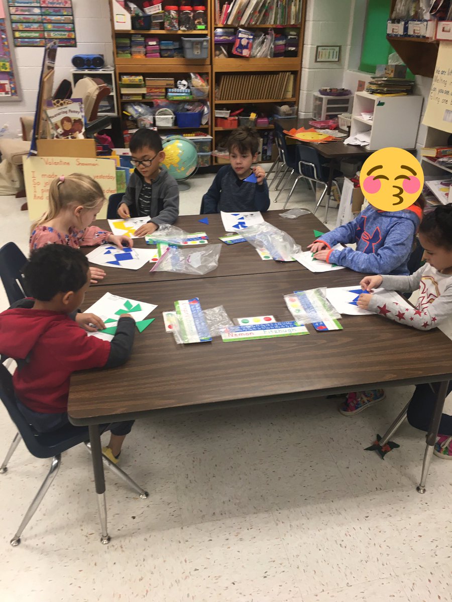bowersbears's tweet photo. Tangrams with @blcorpening!
@GraceMillerES1 #GraceMillerES1
#bowersbears2019 https://t.co/DJdHK9ZfDH