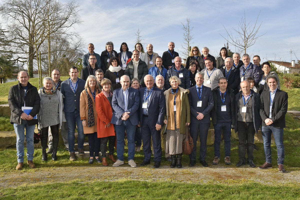 🤝 Junto con la agencia navarra #Lursarea, participan también en el proyecto #BICIMUGI, como socios transfronterizos, <a href="/departement64/">Pyrénées-Atlantiques</a>, los municipios de #SaintPalais y #Estérençuby/Ezterenzubi, <a href="/lariojaturismo/">La Rioja Turismo</a> y la Fundación Europea de Ciclismo.