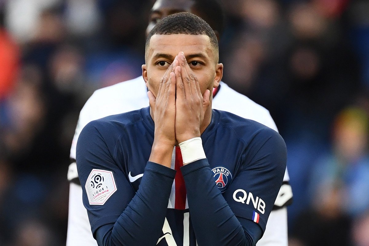 HypeHoncho's tweet photo. BREAKING NEWS: Kylian Mbappe has been tested for #coronavirus, according to L'Equipe 😲 https://t.co/eItD3HedS9