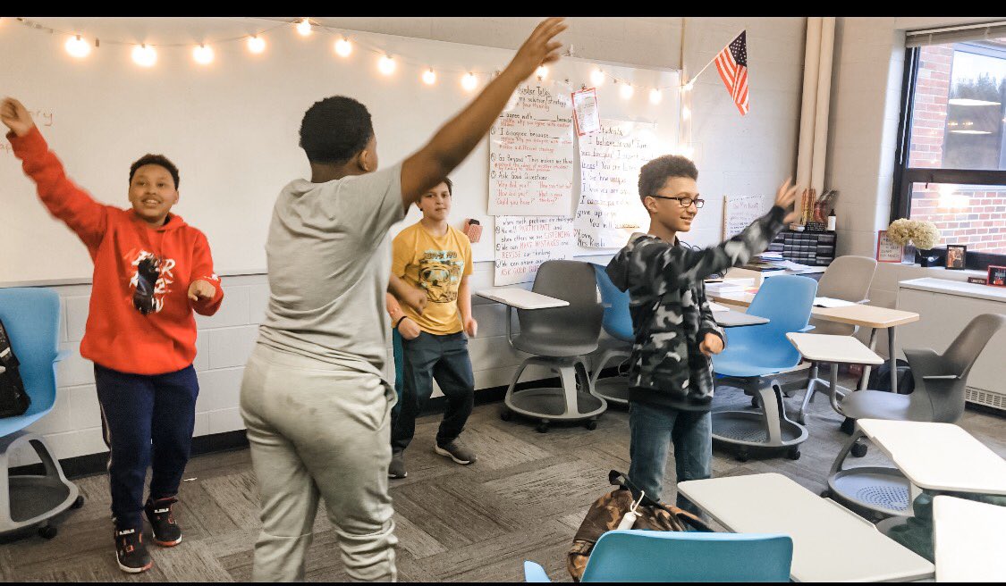 Starting off class moving with intention to become better readers and writers. #moveinmiddleschool #crossyourmidline @MentorLevine <a href="/PavkovAnna/">Anna Pavkov</a>