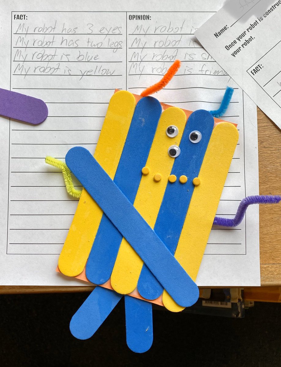 KRESLibrary's tweet photo. After reading Facts vs. Opinions vs. Robots by @mikerexbooks students create a robot and then come up with their own facts and opinion statements. #wcsdlibs #imagination #studentscreate @KRPawPride @ASchout10 @WCSDEmpowers https://t.co/3eXWhP816C