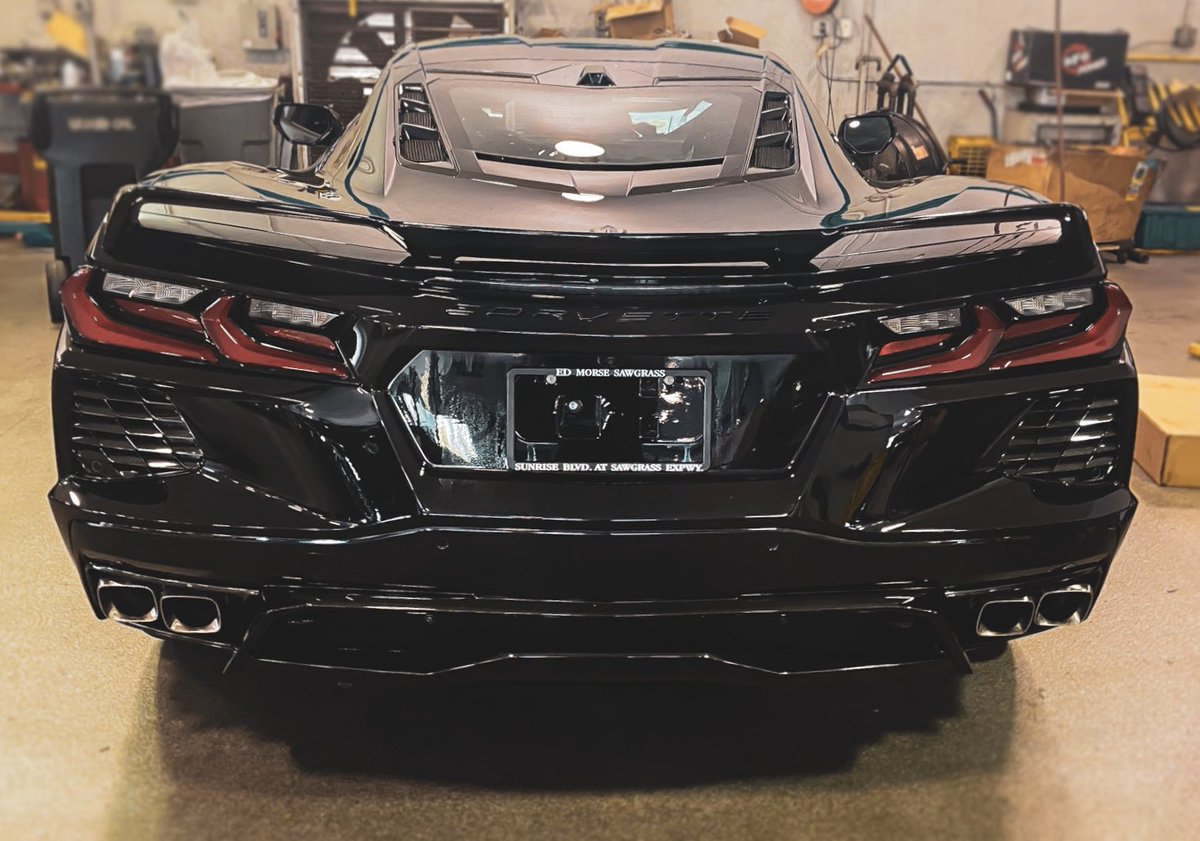 EdMorseAuto's tweet photo. The 2021 Corvette just raced in to @edmorsesawgrassautomall ๐...andddddd itโs gone... stop by and get your name on the waitlist!๐จ
.
#EdMorseAuto #EdmorseSawgrassautomall #SawgrassAutomall #Corvette #2021Corvette #EdMorse https://t.co/siWxOtnpH5