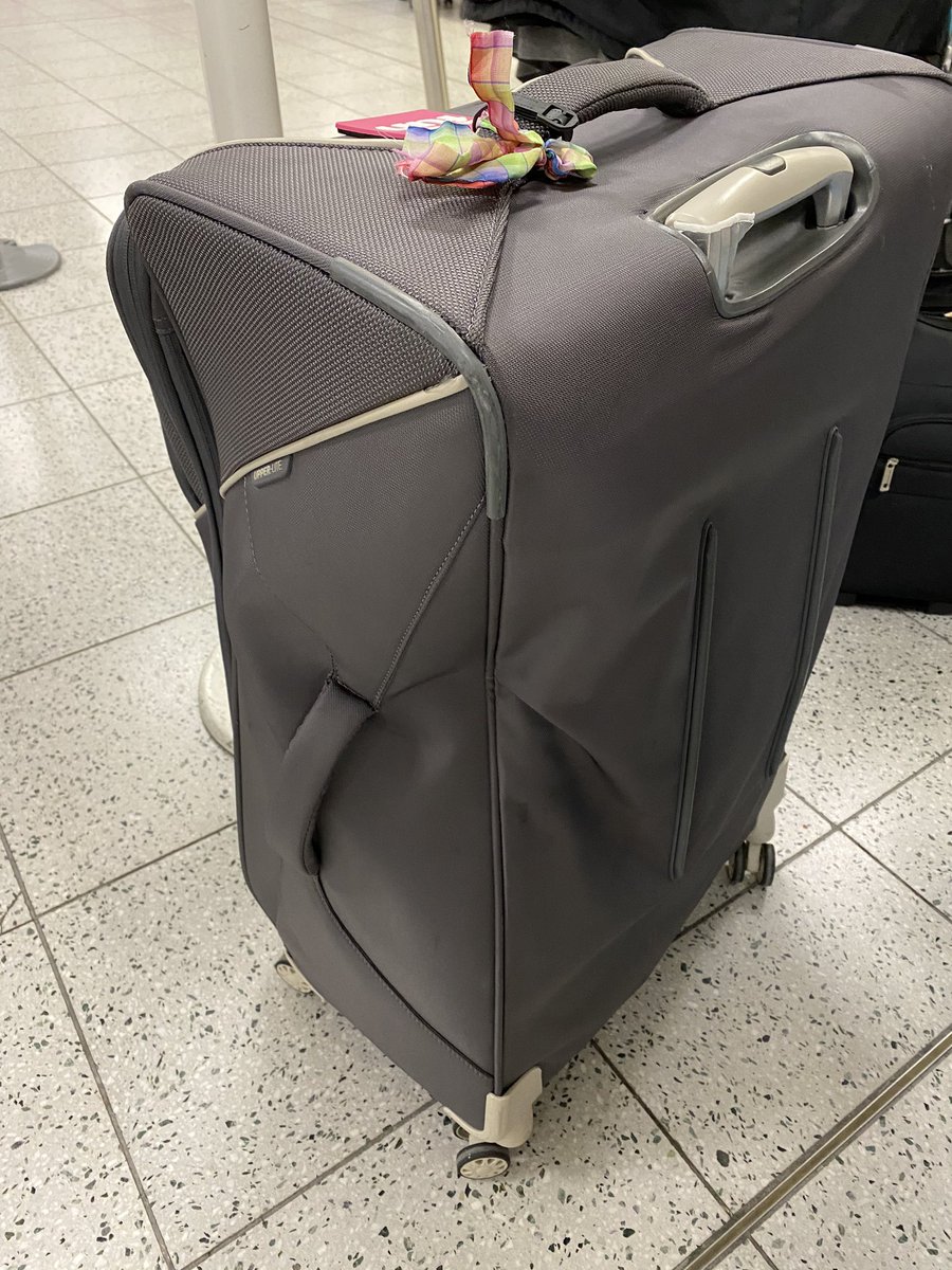 LOL NEVER FLY NORWEIGAN AIRLINES. THEY LITERALLY RAN OVER MY BRAND NEW SUITCASE AND THEIR WEBSITE “CANT PROCESS MY CLAIM REQUEST” EVEN THOUGH I HAVE THE PROPER DOCS AND FILED A DISPUTE AT THEIR DESK AT THE AIRPORT, WTF <a href="/Fly_Norwegian/">Norwegian</a>