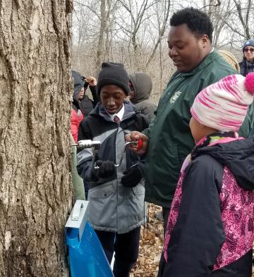 forestservice's tweet photo. Maple syrup is sweet and delicious, and this is the time of year it’s made, or wrung, from the sap of maple trees in what folks in the Northeast call the sugaring season. And this season of sweetness is only once a year and only for about two weeks: https://t.co/Iri06tYvzg https://t.co/rTE2PRsIZC
