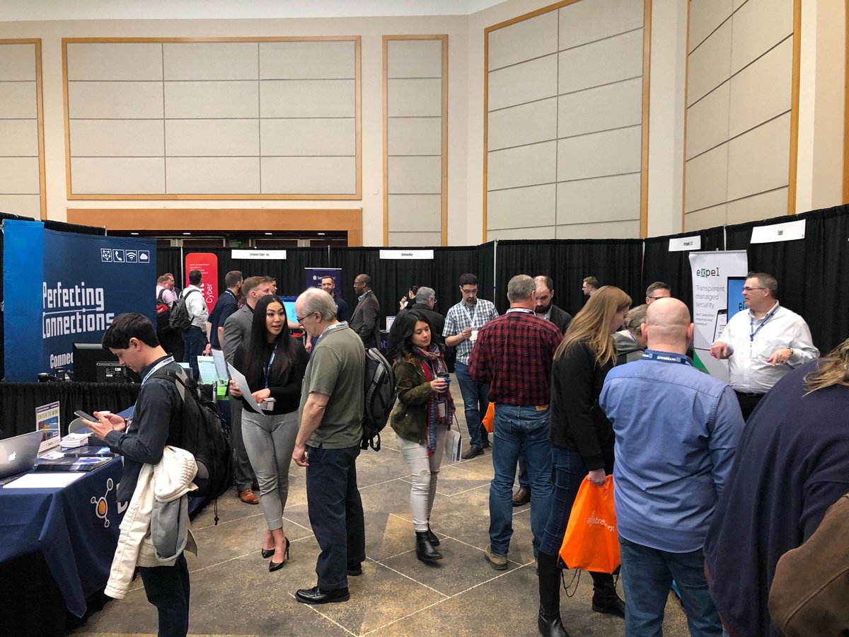 interfacetour's tweet image. Great day so far at INTERFACE Portland! #interfacetour #interfaceportland #networking