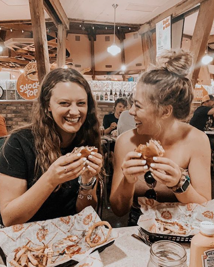 CheeburgerBrand's tweet photo. We came across this picture and couldn't help but share! Those happy faces make our faces 😋 happy! Thanks for being a 🍔 #cheeburgerfan! Check out those smiles on Instagram, too!
.
Repost @myaajohnson
say cheese(burger)!! https://t.co/4YZe2ktwC4