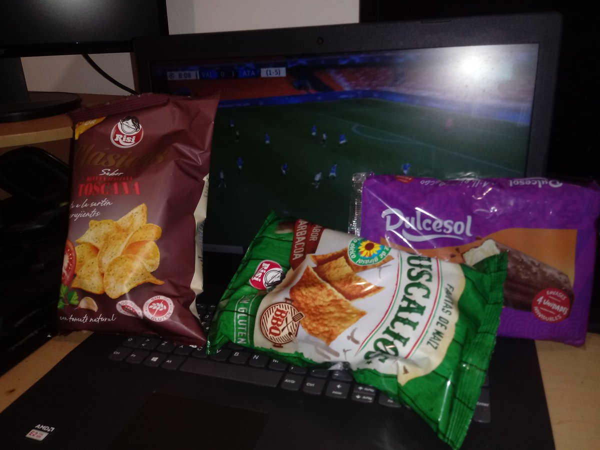 Demoncrowley09's tweet photo. Viendo @valenciacf @Atalanta_BC
@ChampionsLeague
Con quien vais ? Yo con el valencia 👍
#ChampionsLeague #Champions #Copa #CopaDeEuropa #AtalantaVCF #Atalanta #AtalantaValencia #Valencia #ValenciaCF #futbol #football #Demoncrowley09 https://t.co/OpkjZ8RKxa