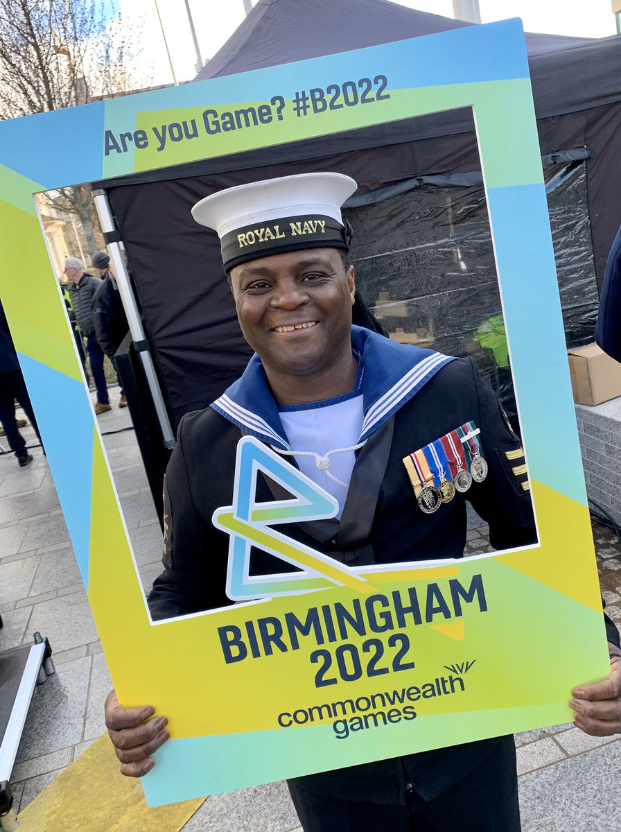We got this pic yesterday 😀 Some of us are ‘old’ enough to remember going to @RoyalNavy @HMSForward in #BHam (home of the Royal Naval Reserve) for training - it’s also the home of @Birmingham_URNU and of course the @unibirmingham is a Sports Venue for #CG2022 ⚓️