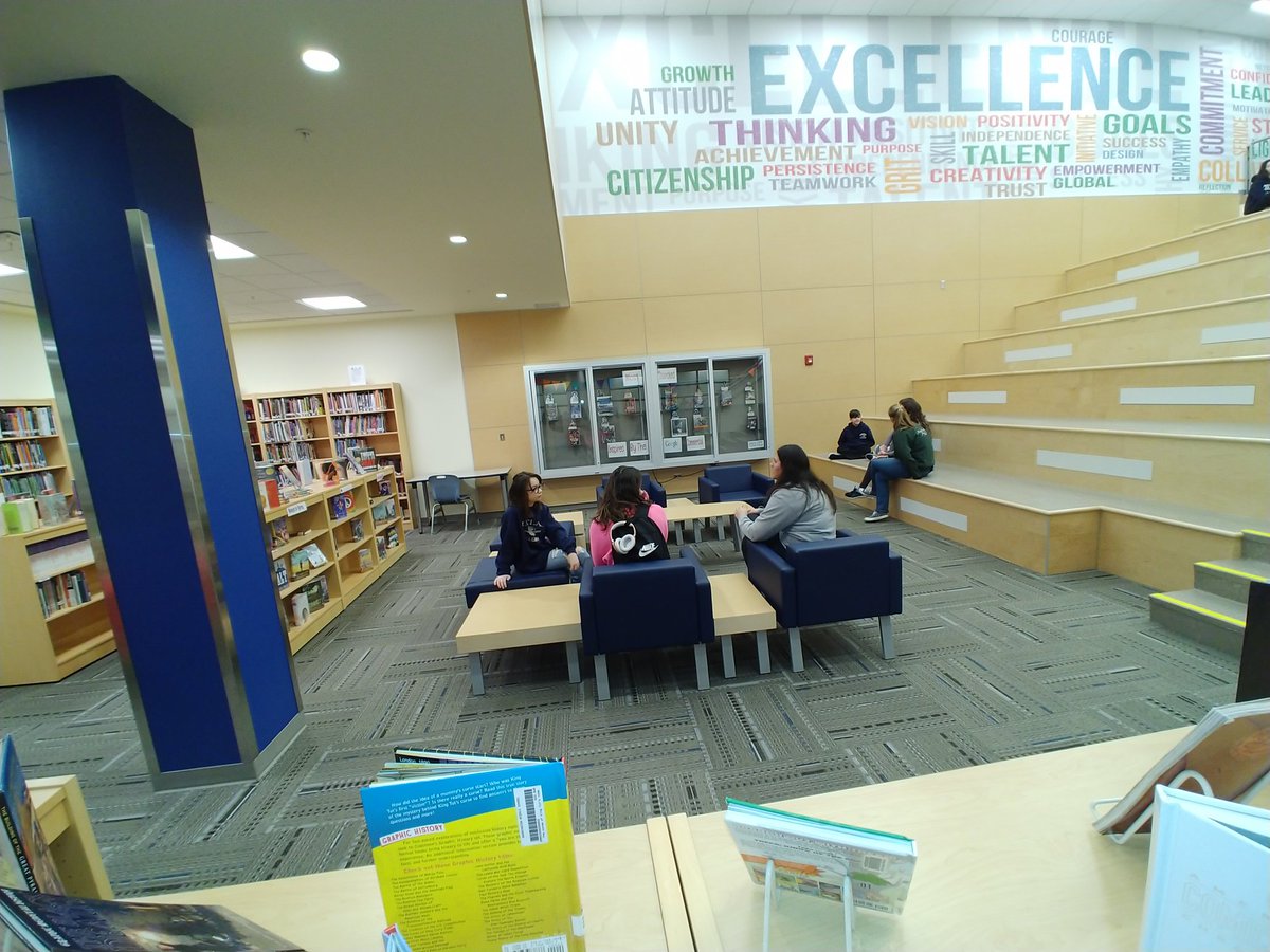 SchLibRI's tweet photo. RT@BMSLibraryRI BMS Library Media Center BHS students come to BMS before school to help ease the high school transition for eighth graders. Great job to BHS senior and school committee student rep Kelly Kaon for organizing this important program! #SLRI #tlchat #RIDeptEd https://t.co/CkzsoV5PJ9