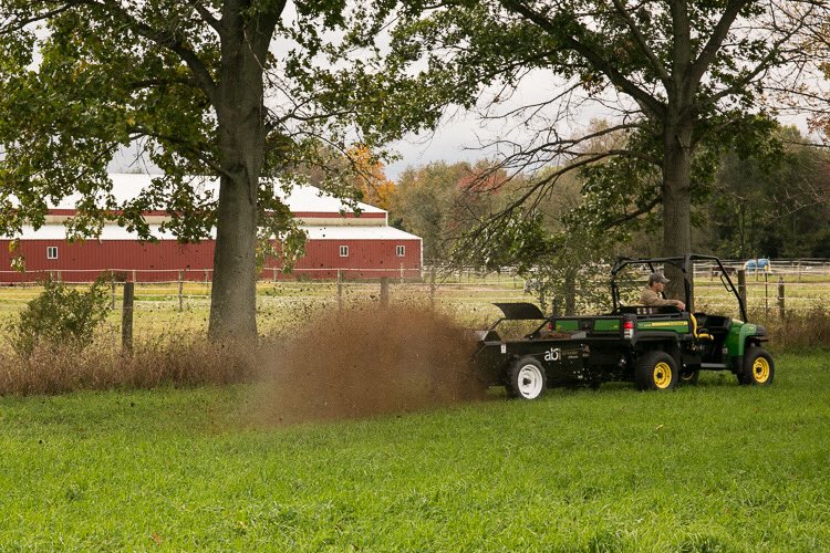 ABIattachments's tweet photo. About 12 tons of manure and soiled bedding will be removed annually from each horse stall (housing a full-time occupant). A spreader that is easy to move in and out of the barn can reduce your time picking stalls. #TuesdayTip #abiattachments #spreading #spreaders https://t.co/TQ1hnQkUkO