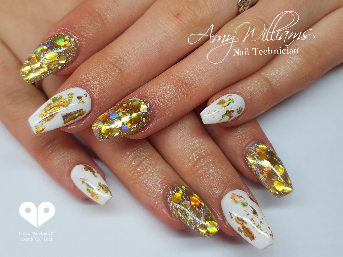 Acrylic infills with encapsulated gold glitter and foils by <a href="/lovelecente/">Lecenté™</a>
#allaboutnailzuk #allaboutnailz #nailtechfareham #nailsalonfareham #nailcabin #fareham #naillove #nailpro #showscratch #naildesign #nails2inspire #nailfie #lecente #glitter #acrylicnails #cjpnailsystems