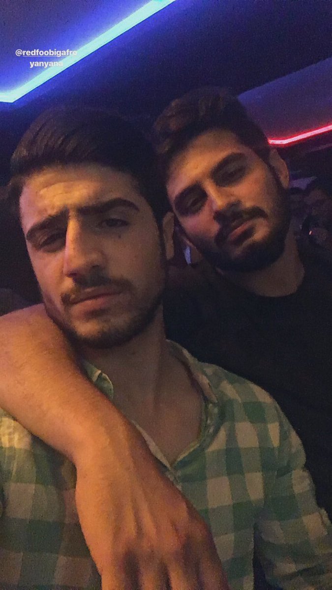 Sen neye yanarsan yan ben senden yanayım .  <a href="/redfoobigafro/">🦅Meto</a> kirvem 🤛🏻