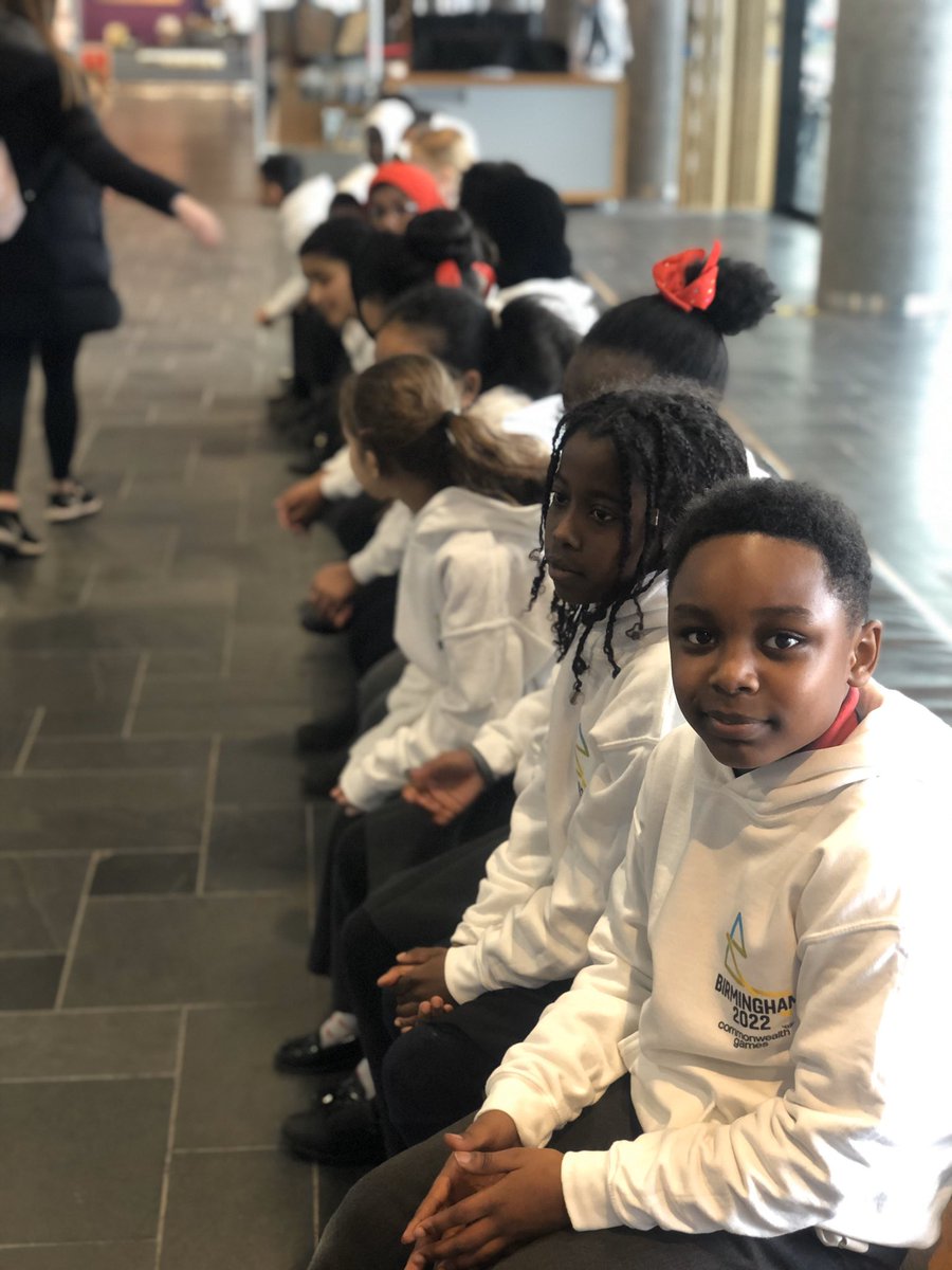 Nelson_Primary's tweet photo. Nelson PE Ambassadors, Dance club members and gifted and talented sports children were invited to attend the unveiling of the Commonwealth 2022 countdown clock celebration In Centenary Square. #Commonwealth2022 https://t.co/OkxlyhPChP