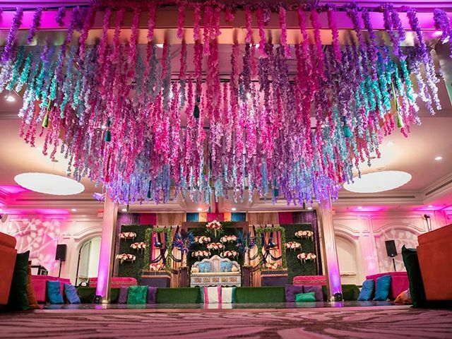 SamsonProfilm's tweet photo. A first look at Mahira and Ekram's vibrant wedding! https://t.co/4xOygkZM33