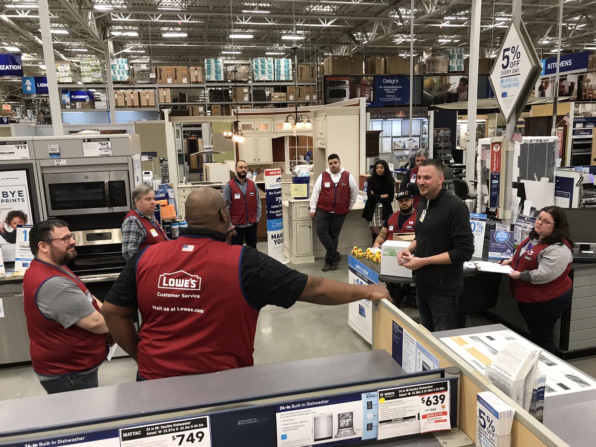 KRizzardi's tweet photo. Awesome to have the folks from Re-Bath here today during our spotlight. We are looking forward to this partnership and offering another solution for our customers for their bathroom renovations. #lowes1868 #rebath @JasonNo81557267 @R7Tweets @CAJayhawk92 https://t.co/5sXaM869c6