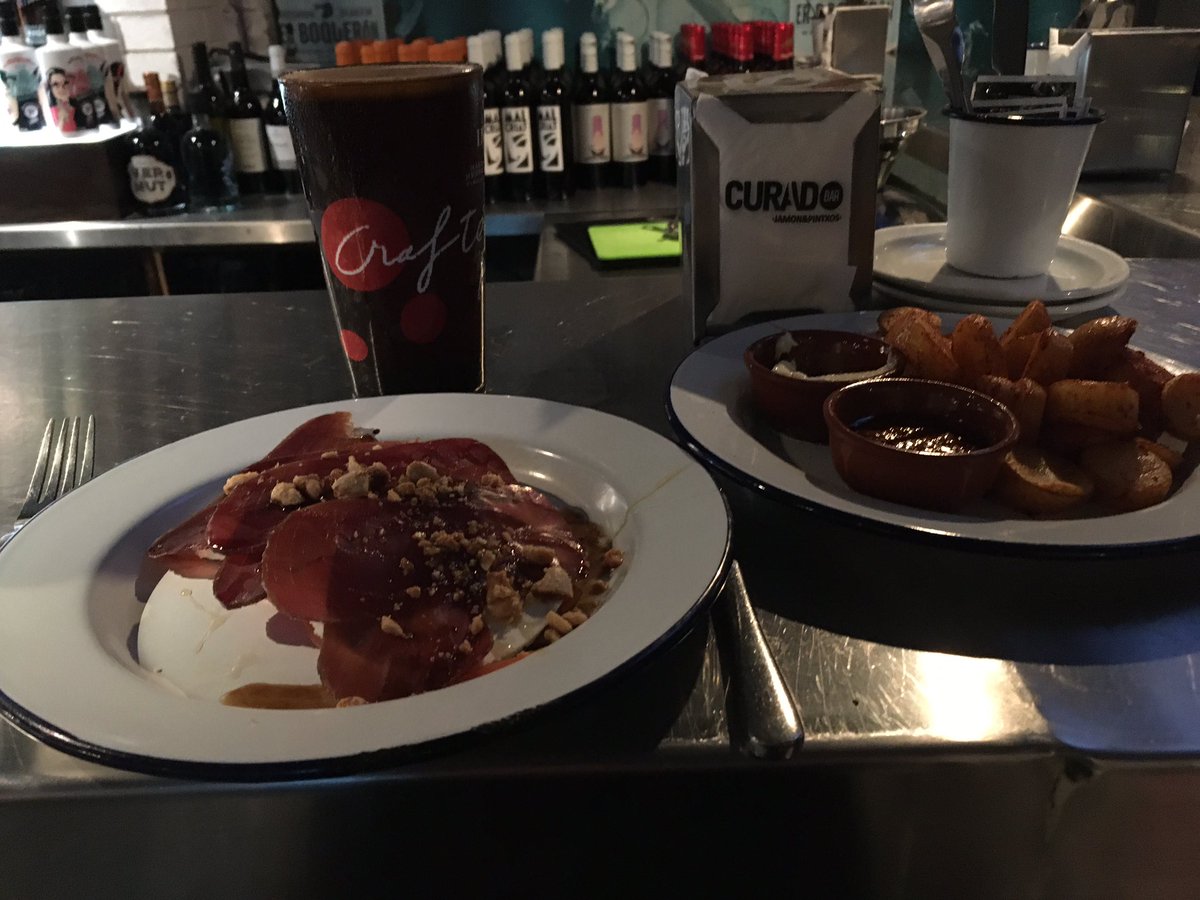 Julie Archer 💙 tweet media