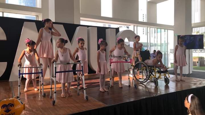 mgprcl's tweet photo. Mis artistas!!!!!
https://t.co/eVwndFoUnE
https://t.co/aItgCqJS6t
@CRITOccidente
@TeletonMexico
#BalletTeleton https://t.co/jb1hQtwTBA