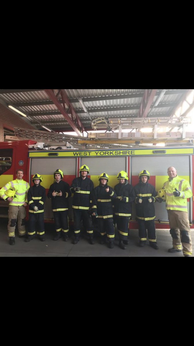 lcc_public's tweet photo. #AspireProgramme students have been with @WYFRS @ Killingbeck exploring roles and responsibilities. #fitness #careers #TriServiceCollaboration 🚒🚓🚑
@WYP_SallyB @YorksAmbulance @wy_vru @WestYorksOPCC @WestYorksPolice
@leedscitycoll
@jcarlyon
@alistair_gunn @Defib_Dave_YAS https://t.co/ai1q7cXBK0