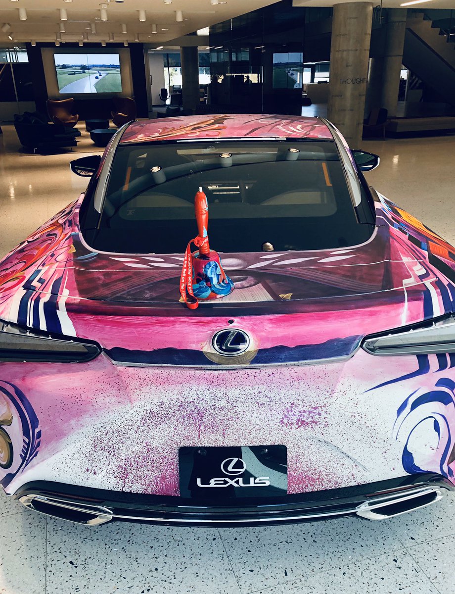 Erika1Romero's tweet photo. Showing off our red shoes👠of @RedShoeMovement mission to accelerate representation of women at the top. Today, we join then as a Celebrating Partner in the “Ring the Bell on the 7 seas” #IWD2020 #GenderBell #IWDleader #lifeatlexus #lexus #valiantwomenoftoyota #toyota https://t.co/GLkUnWEm0H