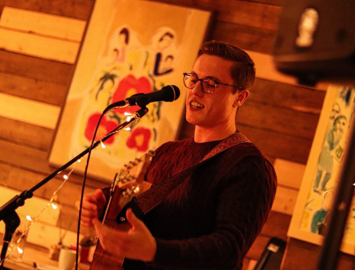 BareOpen's tweet photo. Last weeks open mic. Getting some great professional shots is just another great reason why we’re the best place to be on a Thursday night #openmic #shrewsbury #vegan #organic #cafe https://t.co/JC2cnHxexv