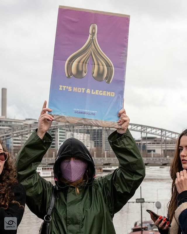 gaelic69's tweet image. It’s not a legend @gangduclito #itsnotalegend #itsnotabretzel #itsnotaghost 2020-03-08 Paris #JourneeDeLaFemme #NousToutes #manifestation #report #gaelic69 bit.ly/2IDVRPc