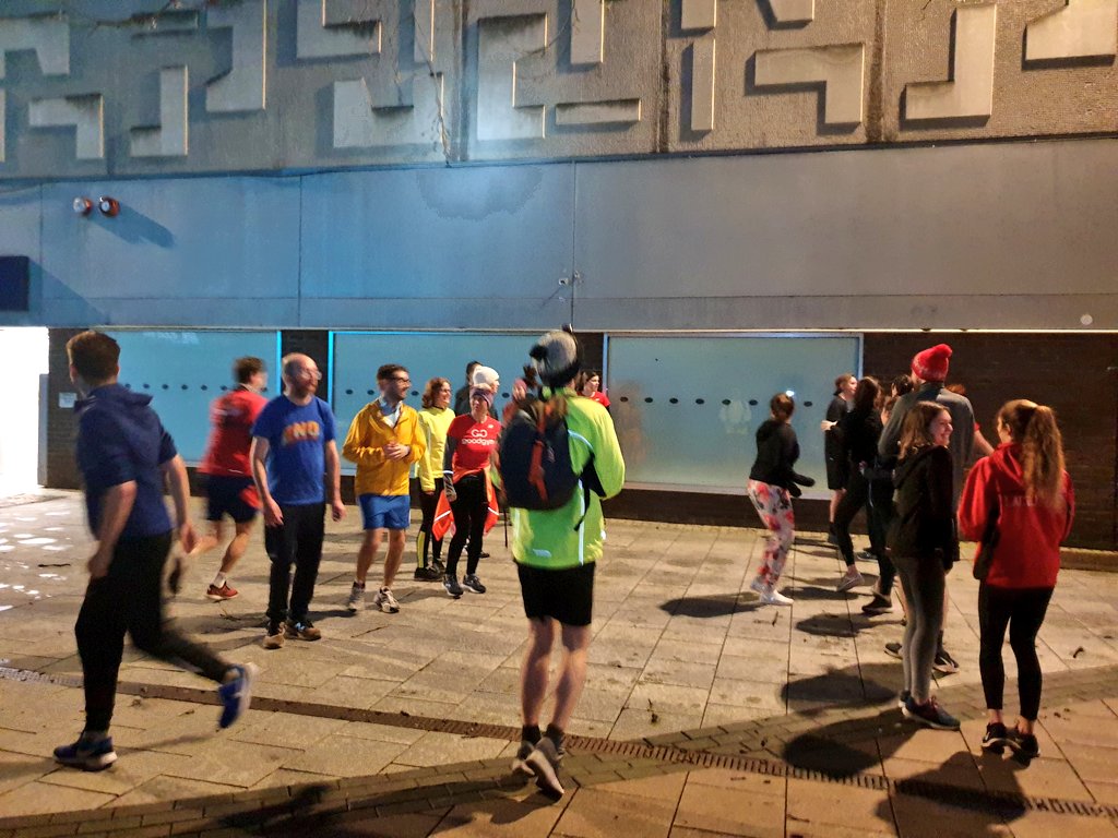 Tonight, 24 #GoodGym walkers/runners helped <a href="/SustransCymru/">SustransCymru</a> at Grangemoor Park🏃‍♀️🏃‍♂️We cut back bushes &amp; moved the cuttings. We also picked up litter &amp; swept paths 👏🙌 Sustrans' vision is a society where the way we travel creates healthier places &amp; happier lives for everyone 🚴‍♂️👣