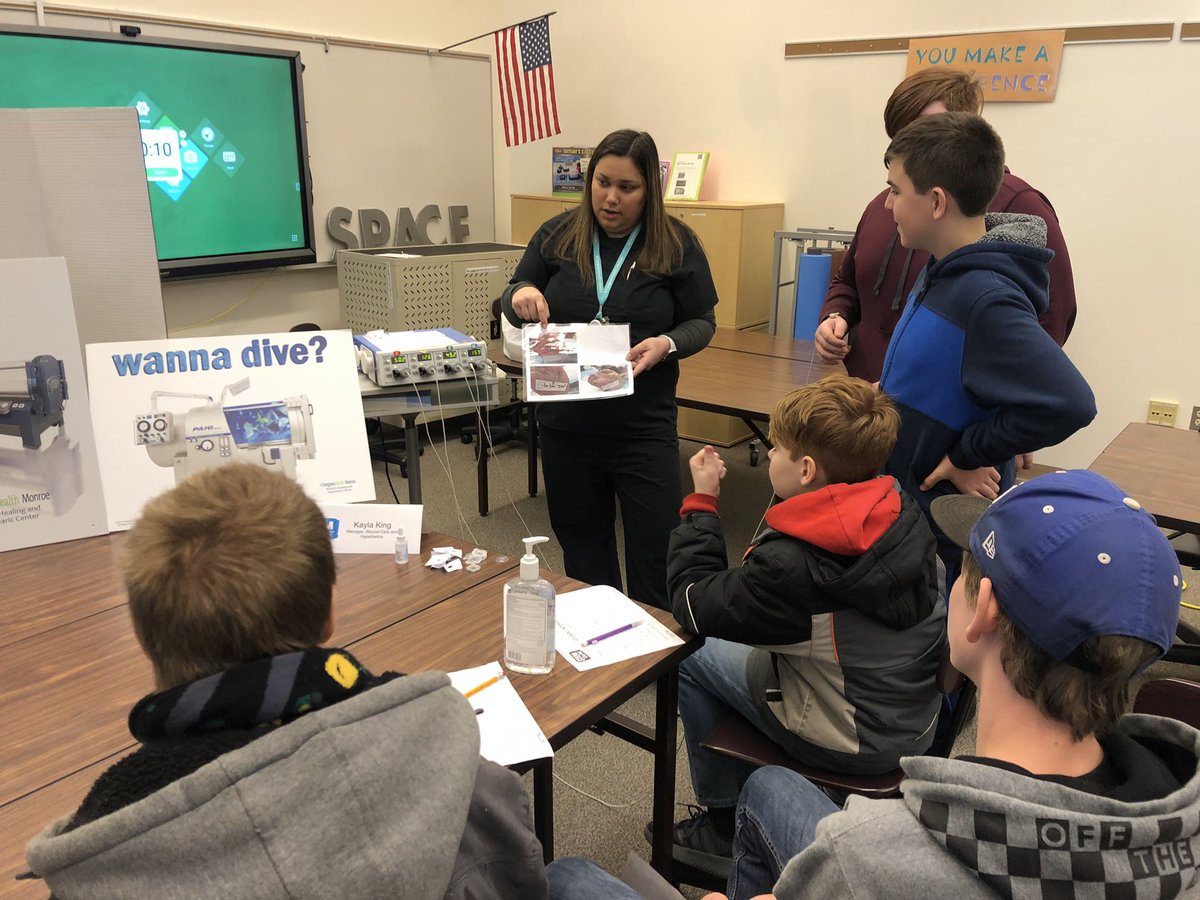 SnohomishStem's tweet photo. #STEMLikeMe @MonroeWAschools bringing careers to life for these 8th graders! @atsmrotech @KaasWasteTours Core Design, @microsoft @ApprentiCareers Harmsen LLC, Rock Solid Science @EvergreenHosp Thanks to support of our partners @Boeing @BoeingWA @washingtonstem @STEMFoundation ! https://t.co/3YrkTbyLpt