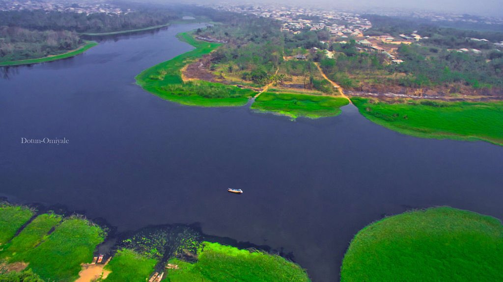 the_bigdot's tweet photo. This is Ibadan 
Eleyele river/dam, the only location for boat cruise in the city, a potential goldmine awaiting investor's funds https://t.co/kKCTAvMRua
