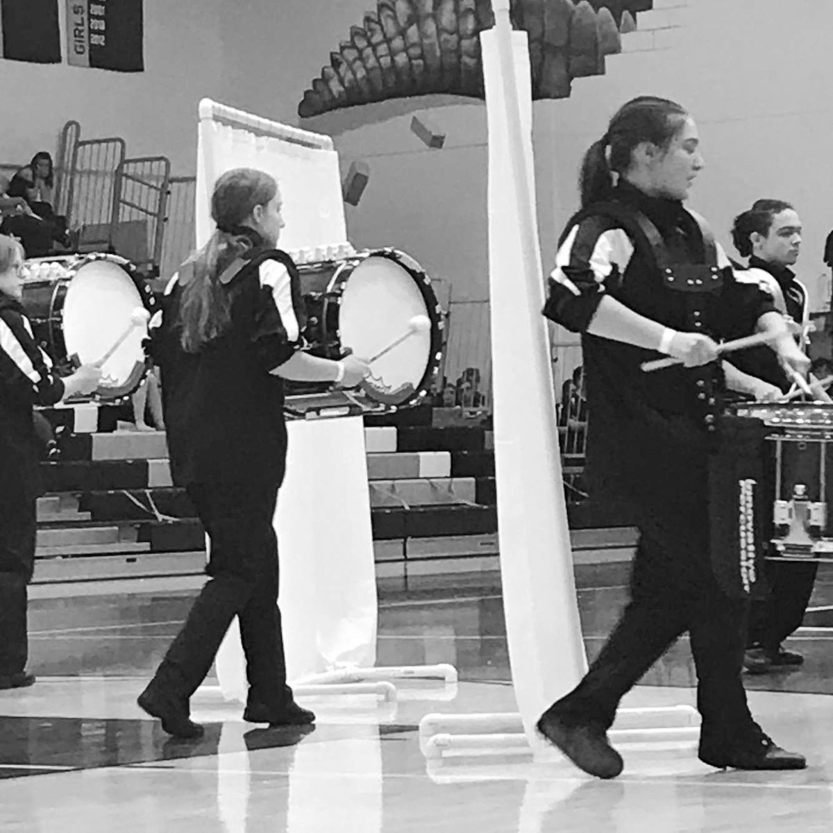 EfhsDrumline's tweet photo. EF’s home show is this Saturday!! Don’t miss out on your chance to see our indoor percussion and color guard units perform in our very own gym!! 

📦Percussion- 11:18AM
🦋HS Guard-2:27PM
⏰MS Guard-3:16PM https://t.co/UHA4yvNNXQ