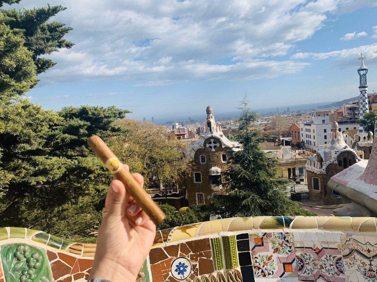 Bolívar No.1 pa empezar el día en bcn!!! <a href="/rudypopi/">CesarLopezOrtiz</a> <a href="/AngelGM87/">Ángel García Muñoz</a> <a href="/APerezdeGuzman/">Antonio PdG</a> <a href="/erickmichaus/">E. Michaus</a> <a href="/pasionhabanos/">Club Pasión Habanos</a>