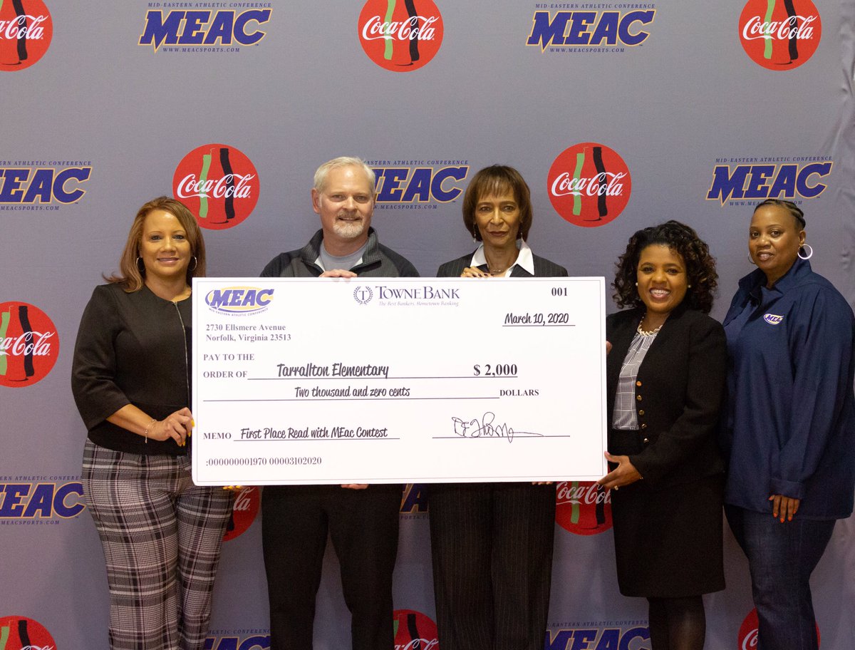 NPSchools_VA's tweet photo. Talk about a celebration! 

#TarralltonElementarySchool won the Read with @MEACSports competition and today, the Tigers were honored with a dance party and $2,000 dollars!

#TowneBank was the sponsor. https://t.co/VdER3xu1mS