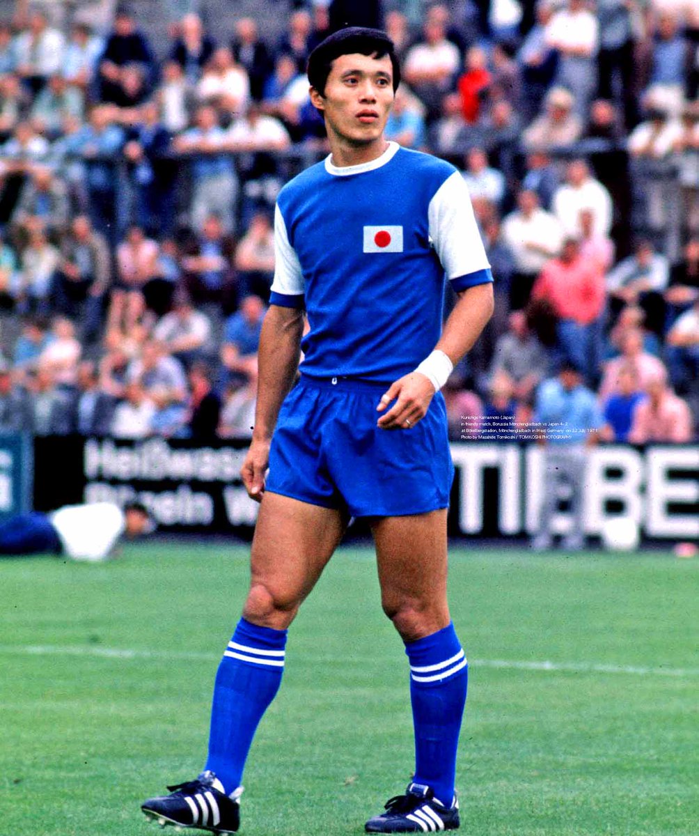 希少 釜本邦茂 KUNISHIGE KAMAMOTO 大判ポスター 昭和サッカー ベース