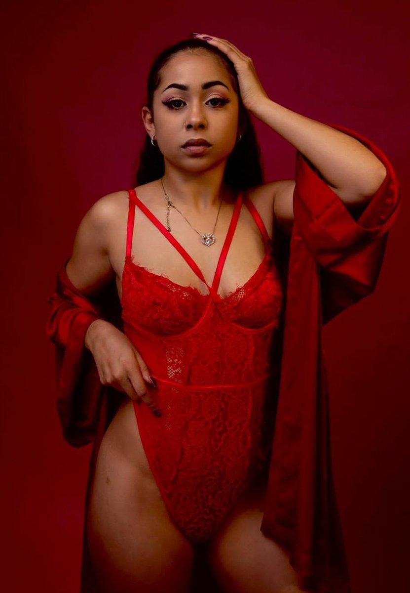 Aj3Report's tweet photo. Abners Angels Interview With Model @__tialee . Check out interview on my website or Facebook page. #huntsvillealabama #huntsvillemodel #curlyhair #runwaymodeling #gramkilla #alabamamodels #undiscoveredtalent #naturalbeauties
https://t.co/QI9rPgMOY9 https://t.co/aZ52YPKui2