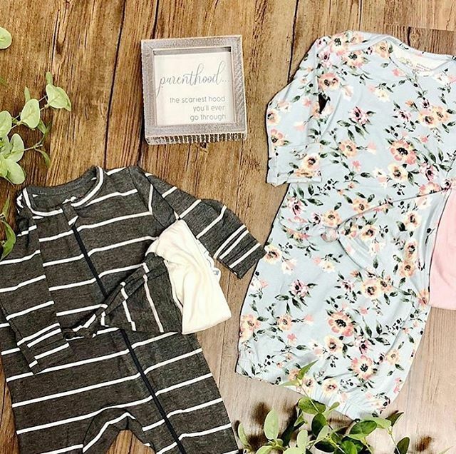 EverlyGrey's tweet photo. Our softest baby footies and gowns...almost as soft as your baby’s 🍑
Shop our sweet designs at @vine.branch.fultonOur softest baby footies and gowns...almost as soft as your baby’s 🍑
Shop our sweet designs at @vine.branch.fulton https://t.co/udrHQY6okC