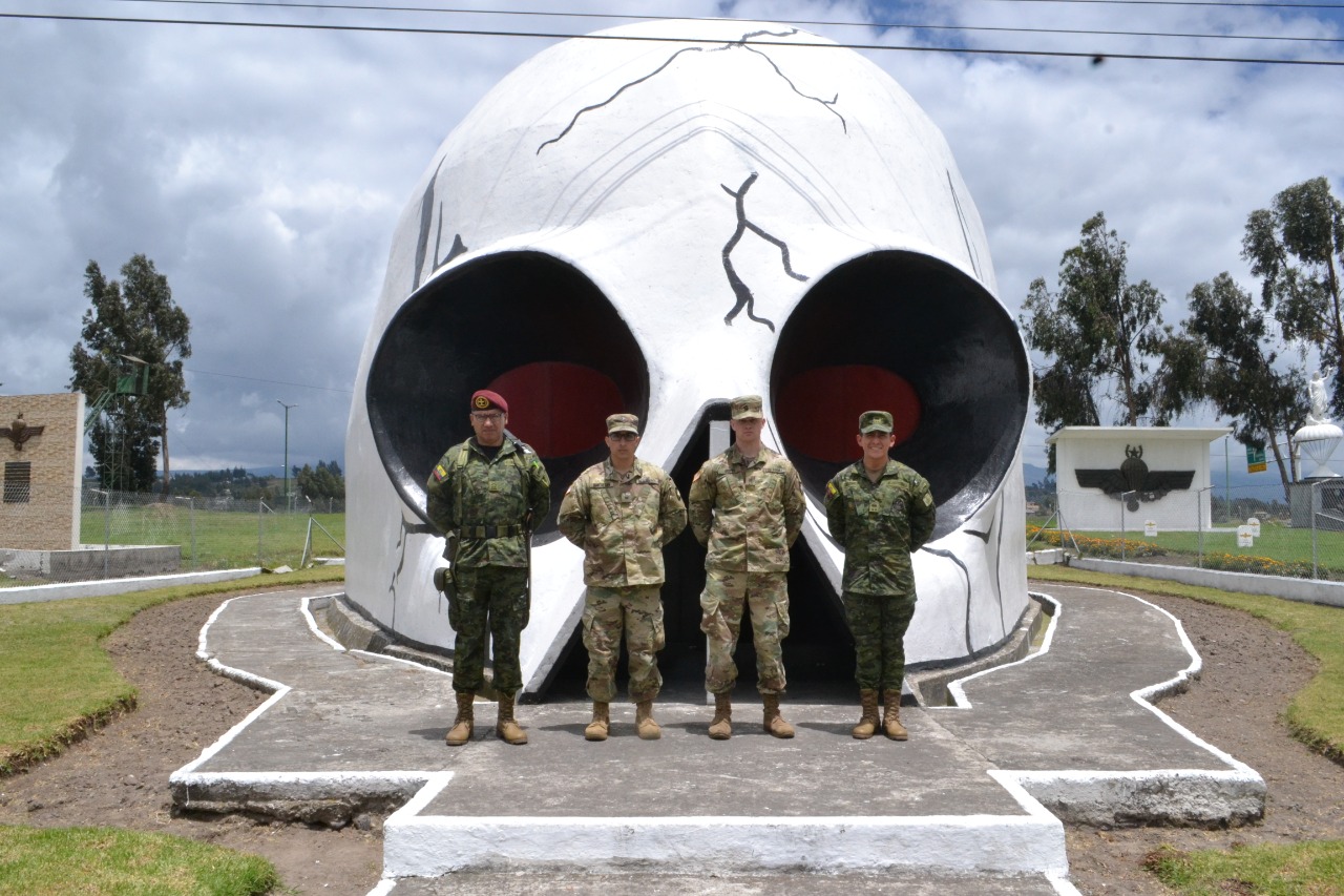 httpspbstwimgcommediaESy3uk7UEAEckm7formatjpgnamelarge