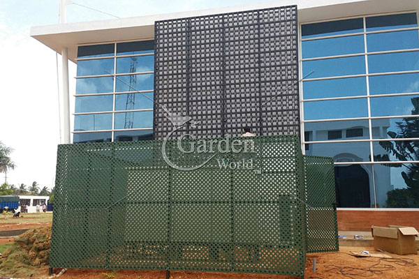 GardenWorld1's tweet photo. #landscapedesign 
Landscaping for Commercial projects Farm Houses Industries Public Spaces Real Estate Residential #RoofGarden #resortlandscaping #Landscape &amp; #GardenMaintenance #SEZ landscaping design #plantsnursery Garden UPVC Lattice #VerticalGarden
https://t.co/mmPc9BzBU3 https://t.co/FyjLZhYcP1