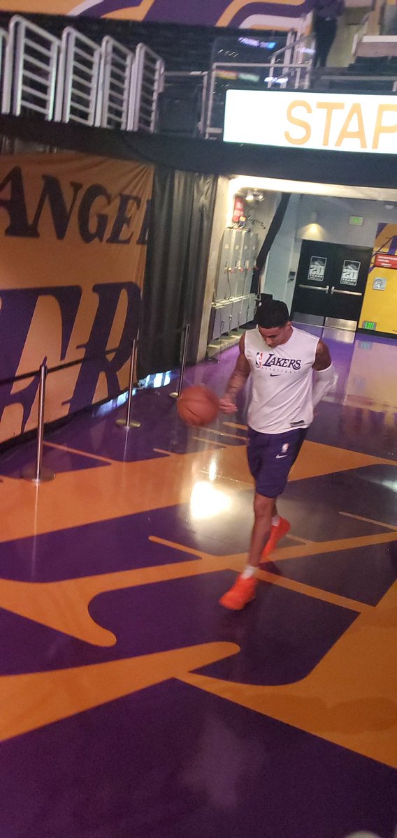 PranavRama1's tweet photo. So pregame was super fun today!Thanks to @kylekuzma and @DGreen_14. Laker Game Chronicles: Part 1 #NBATwitter #NBA #NBAAllStar #NBAAllStar2020 #NBAPlayoffs #NBA2K20 #LakersNation #Goingfor50 https://t.co/2yuBIsgFtC