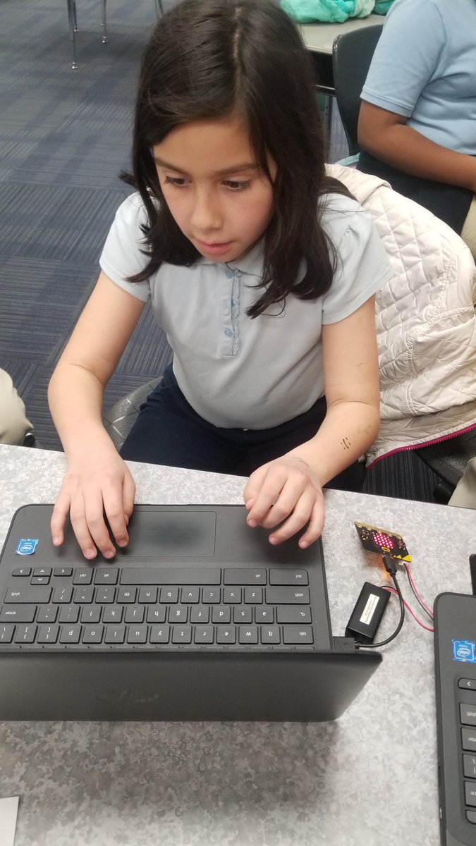 HSwartz25's tweet photo. The @KennedySBCSC @GirlsWhoCode Club worked on coding Micro:bits. Each girl is going to teach a younger girl how to use them. We talked about how they can become that girl's role model! @SouthBendCSC @EdTechDolls @TIntegrators @EdTechintheBend @gillforindiana @mmattmodlin https://t.co/jsQV9AMXVY