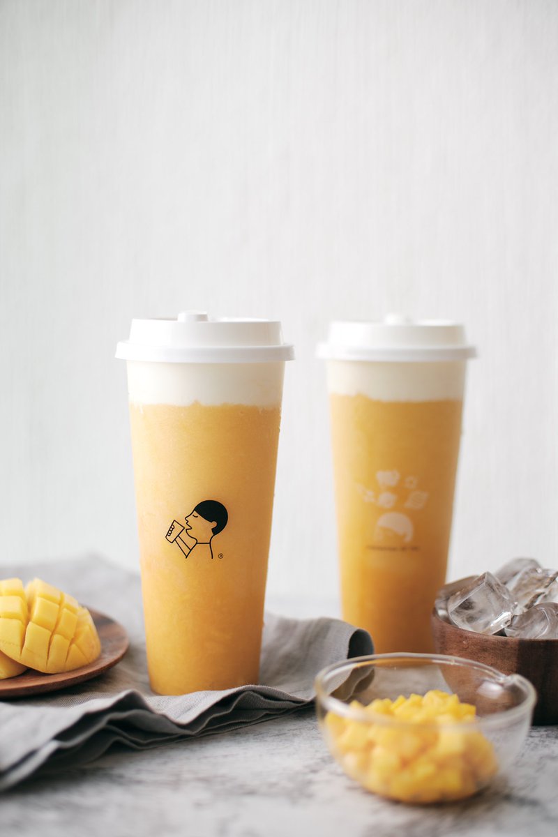 HEYTEA's tweet photo. Our must-try goodness for mango lovers - #VeryMangoPomelo #MangoCheezo Which one is your jam?🥭☀️
Tag your mango buddy and give it a sip today. #HEYTEAFruitTea

📷 IG: sgcafehopping 🧡 https://t.co/dmbXnq23up
