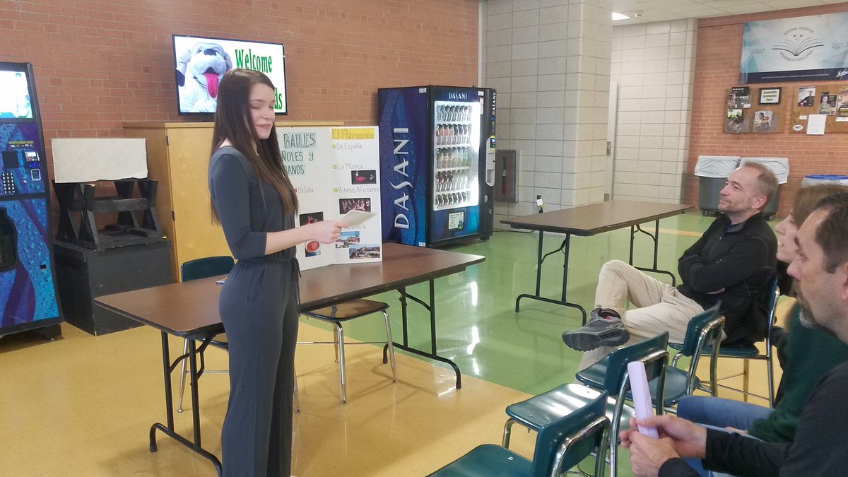 Srawoodmv's tweet photo. Spanish 3 project night. https://t.co/LMu9I6daOI
