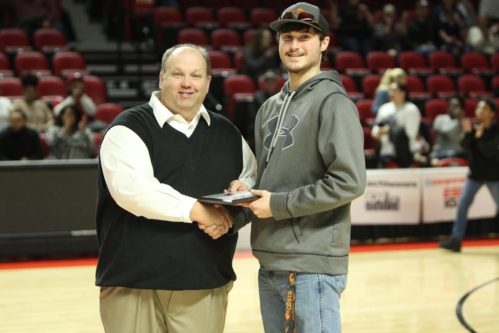 sportingtimes's tweet photo. Congratulations to the 4th Region All Tournament Team @WCAthleticDept @will323012 @ClintonBulldogs 
#hoopdreams https://t.co/938F0fshy3