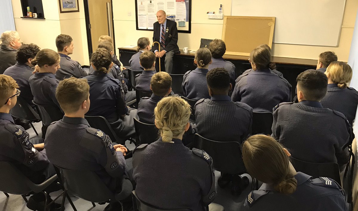1367sqnATC's tweet photo. It was our absolute pleasure this evening to host veteran Dennis Cockbill who was a Lancaster Bomber Radio Operator of Bomber Command.
#Team1367 #WeWillRememberThem #BomberCommand #Lancaster #RadioOperator #OperationManna #QualityOverQuantity #WhatWeDo #AirCadets #BlueFootprint https://t.co/8EvWc72pVX