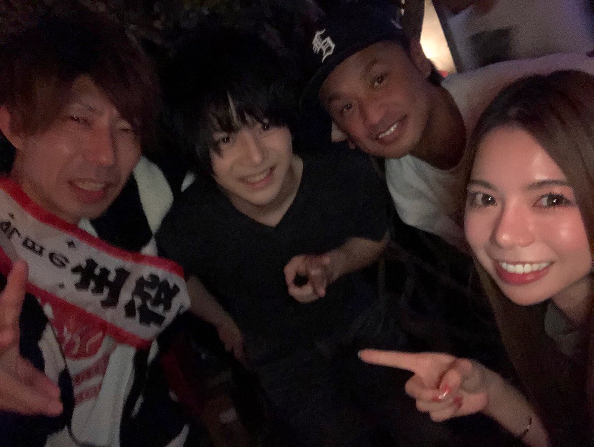 dj_kato5264's tweet photo. 週末の色々🎵
みんなで仲良く楽しく飲んだりパーティーしたり、そして日曜の夜から月曜丸々1日死亡💦ww
最近体力もちませぬ😭ww
#djkato #六本木 #歌舞伎町 #dreamstore #bulebar #trance #psyche https://t.co/4QiDfLbz2q