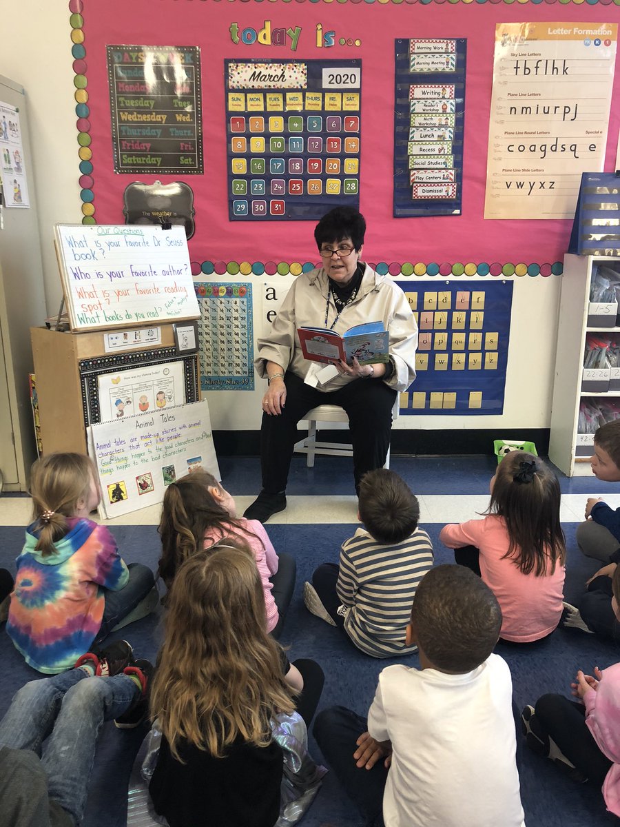 rtarrash's tweet photo. Thank you to Sandie Schoell for reading “All The Things that You Can Do That are Good For You”- by Seuss, and for always inspiring our Oceanside students! #school6magic! @LucilleMcAssey https://t.co/AE56EBR1Xr