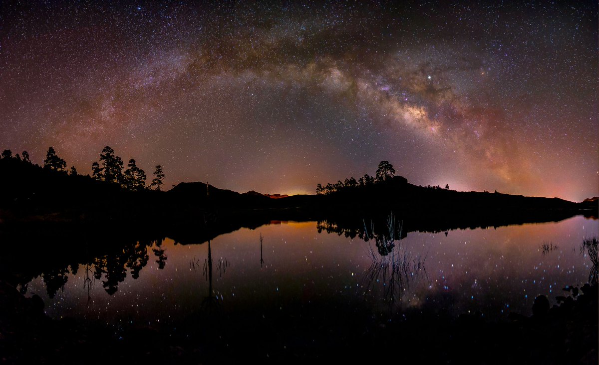JaimembMB's tweet photo. Noche de estrellas
Presa de las Niñas 
Panoramica de 6 fotos verticales.
@MeteoRTVC
@tiempobrasero @photopills @esa_es #cielosEsa @AytoSBT
@gctourism @intaespana
@ElTiempo_tve @aquilatierratve @Efemeridesmeteo @TurismCanarias @nasahqphoto https://t.co/RjI2iAPAeT