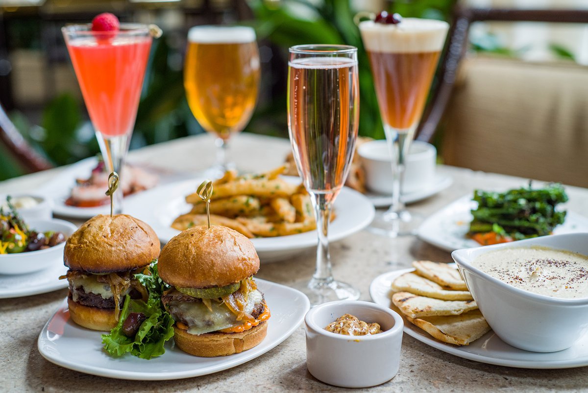 In need of a Happy Hour? Oliver's is here for you with delicious cocktails, wine, and beer, paired with delicious small plates of your favorite nibbles! Cheers!

Menu: ow.ly/JoOW50yIhFX

#SeattleHappyHour #HappyHour #SeattleCocktails #OliversLounge #SeattleCocktailBars