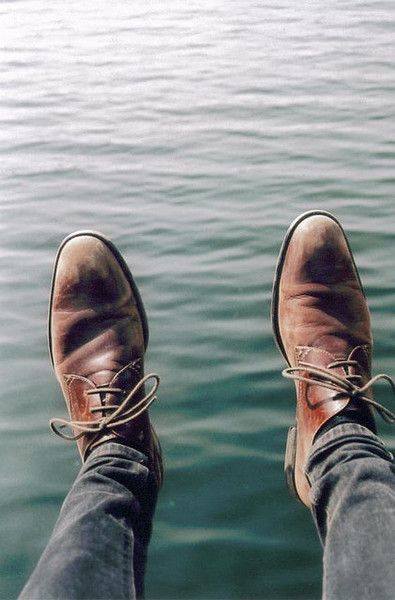 jacob_nyc's tweet photo. You can tell a lot about a person by their shoes! 
https://t.co/tpGdI4QR5b
#shoes #shoerepair #repair #leather #craft #handmade #NYC https://t.co/tAUWi36vsS