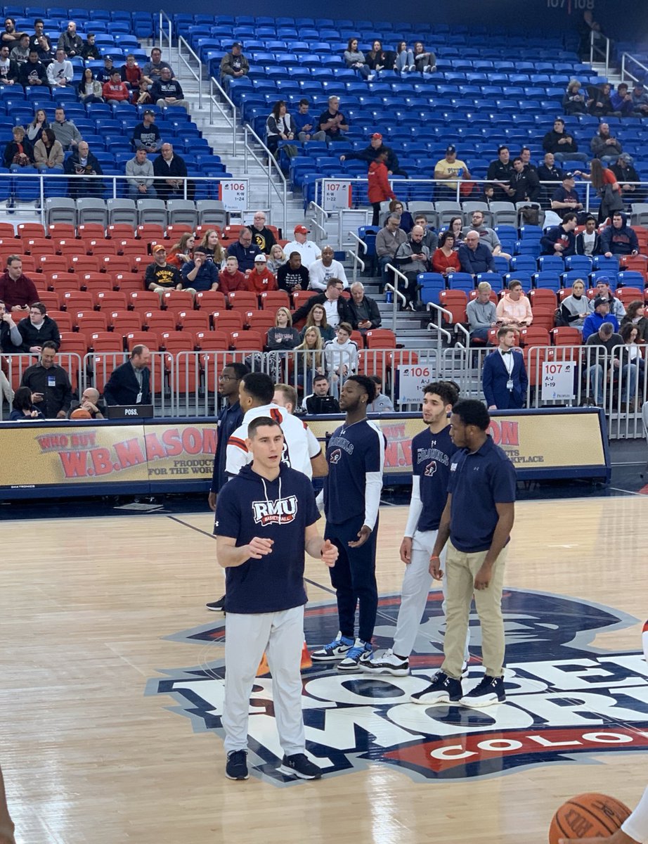 coachJoeLew's tweet photo. Former @Hoopgroup HGSL boss current RMU asst. Dave Fedor leading warmups before NEC Championship game! #HGSL #GrindingPaysOff https://t.co/Ilt6aIdeKx
