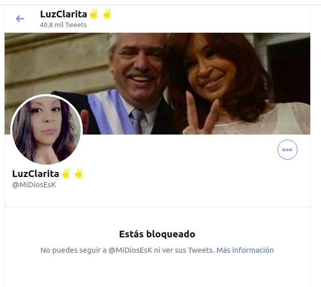 LTeresitaSilva's tweet photo. @24HS_radio_ARG @Lupo55 @CyNsiempre @KumpaLili @gabrielsoglio @Bastion2008 @gabydelego @ChicaK_ok @lilira57 @MiriMdeb @YoLauLaura @Young_Lust15 @topienamorado @rlivon @LCrin3 @soyladeltango @Irene010394 @PaolaLaPatria1 @MiDiosEsK @ReasonToLive666 @ludeponti @JoritaMudallel @TeppPatricia @Meme_Meier @PACOURONDO @alejandradunc16 @DPacchiotti1 @lanomagiak ES #PREGUNTA:
Esta #Kompañera ▶️
@MiDiosEsK
me tiene #BloKeada... y NO sé por qué...
Quién me ayuda⁉️⁉️ https://t.co/szRUAh407Z